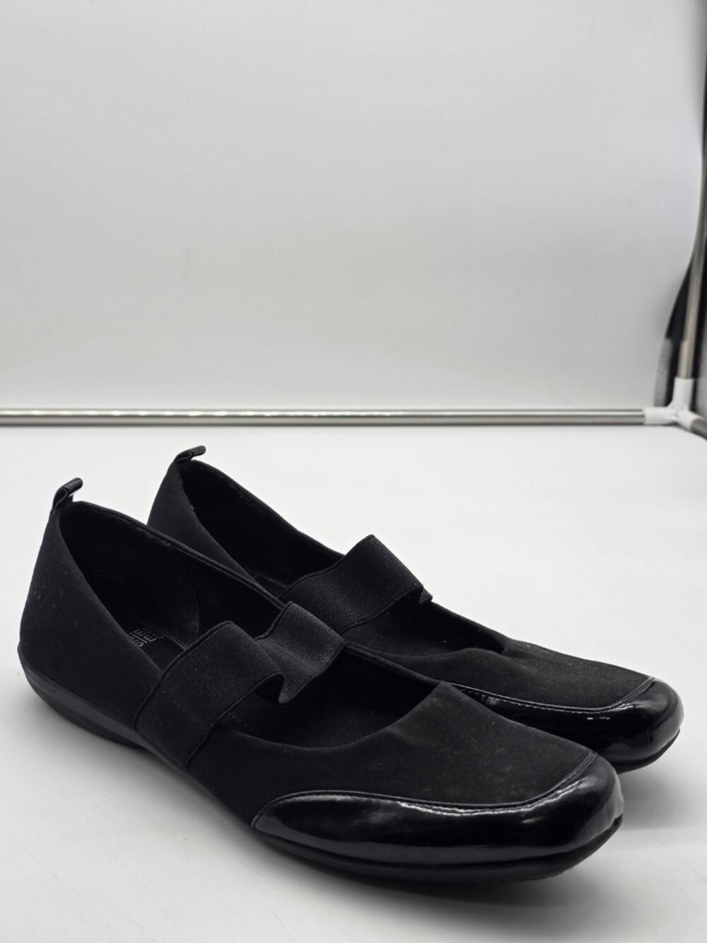 Mootsies Tootsies Shoes Womens Size 8.5 Black Mary Jane Flats Elastic Strap
